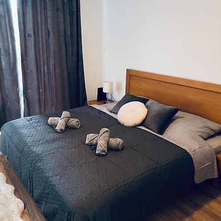 Old Town City Center Apartment 1 - Private Parking Included Košice Exterior foto