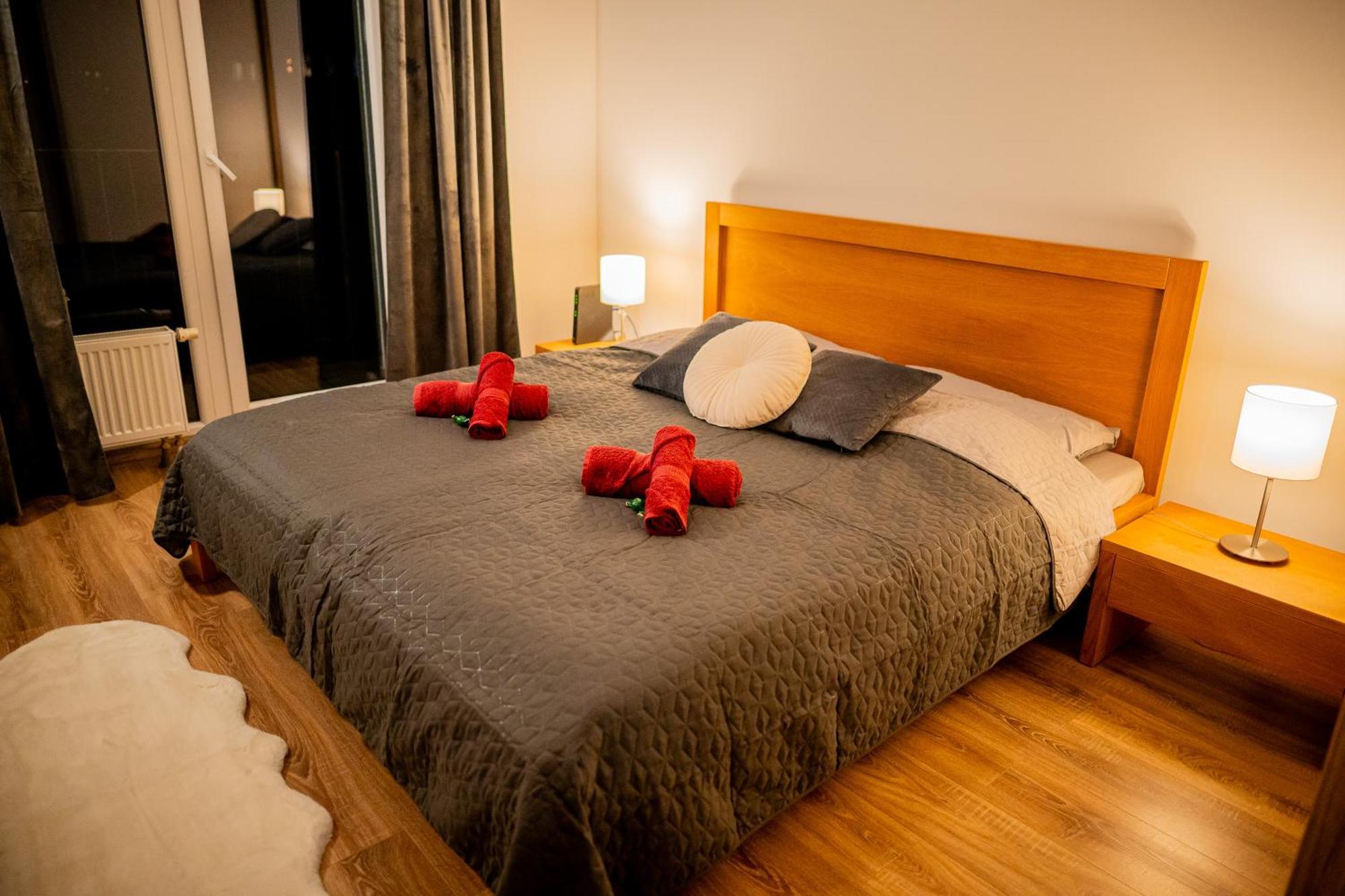 Old Town City Center Apartment 1 - Private Parking Included Košice Exterior foto